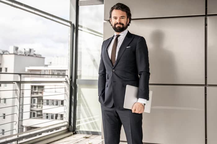 Porträt von Rechtsanwalt Dominic Baumüller, Fachanwalt für IT-Recht und Arbeitsrecht bei BEISSE & RATH.