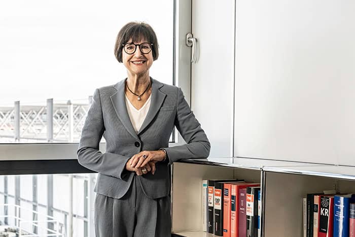 Porträt von Rechtsanwältin Gisela Friedrich, Partnerin bei BEISSE & RATH in Nürnberg.