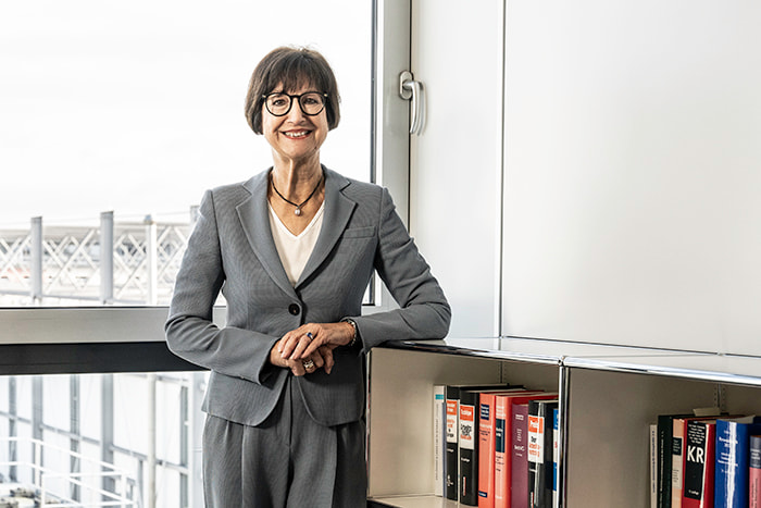 Porträt von Rechtsanwältin Gisela Friedrich, Partnerin bei BEISSE & RATH in Nürnberg.